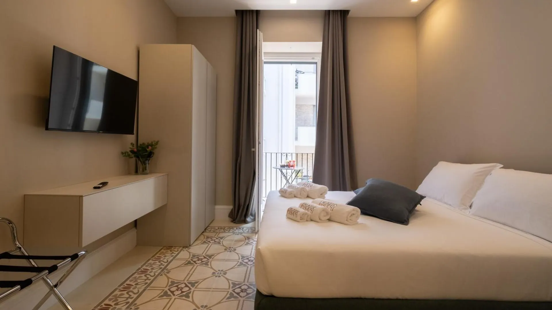 Palazzo Pisani - Bari Apartment