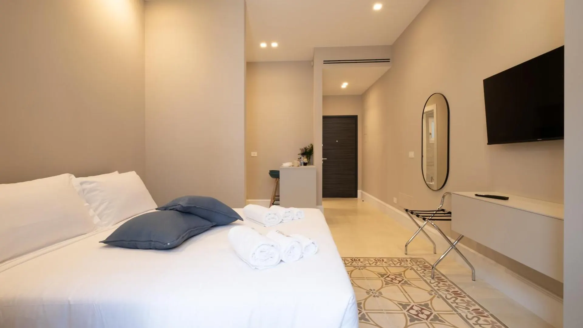 Palazzo Pisani - Bari Apartment