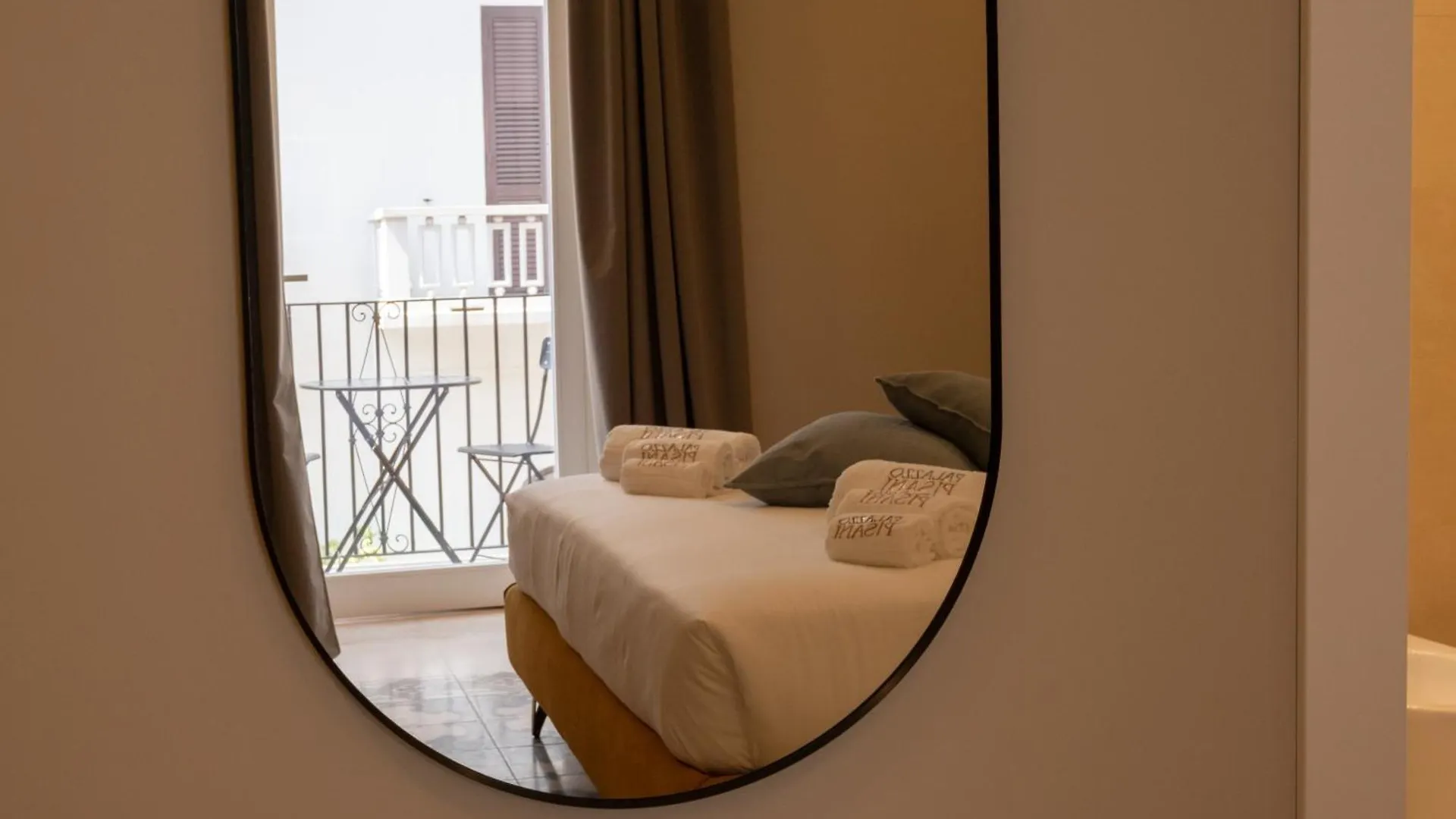 Palazzo Pisani - Bari Apartment Italia