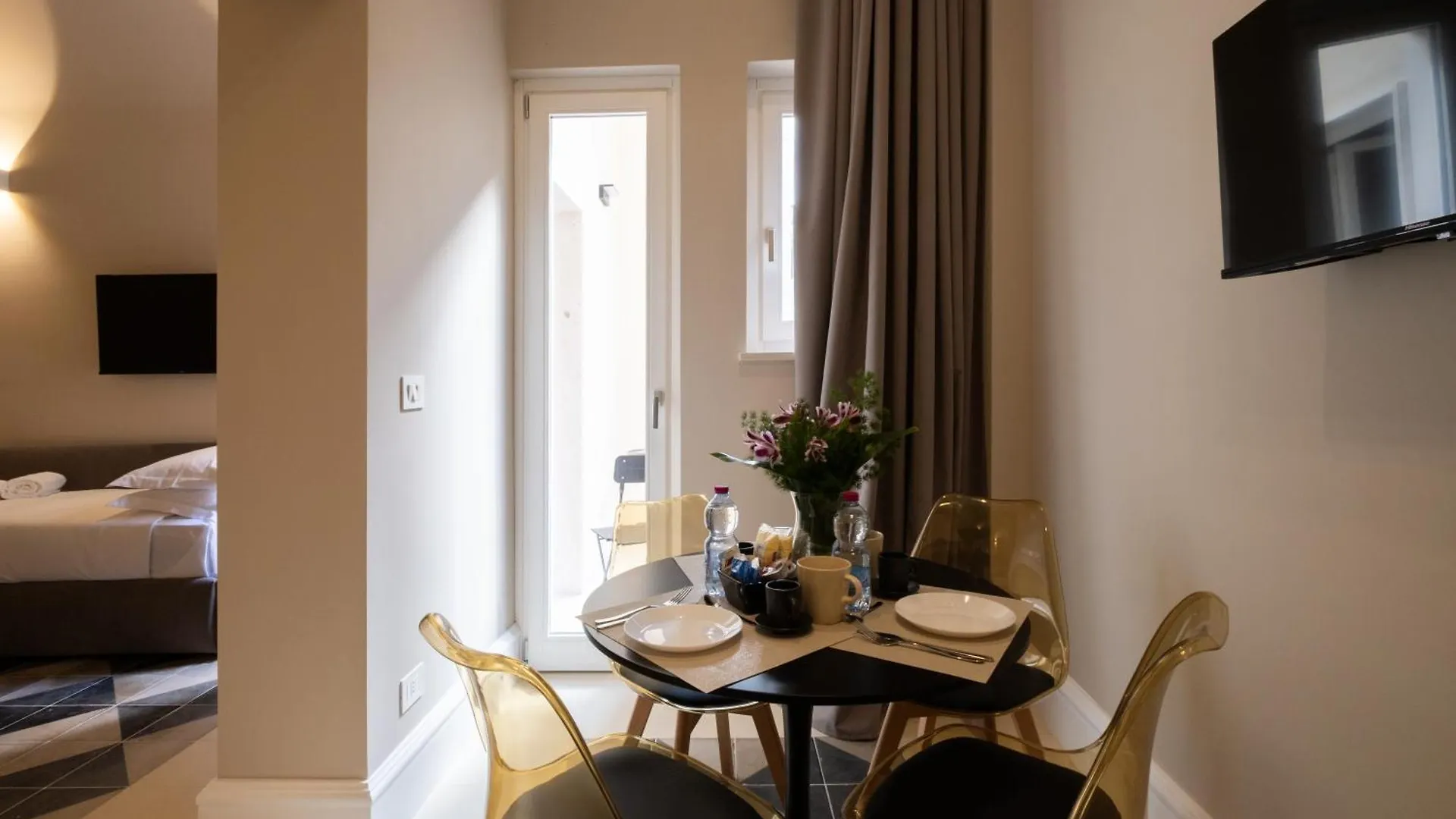 Palazzo Pisani - Bari Apartment