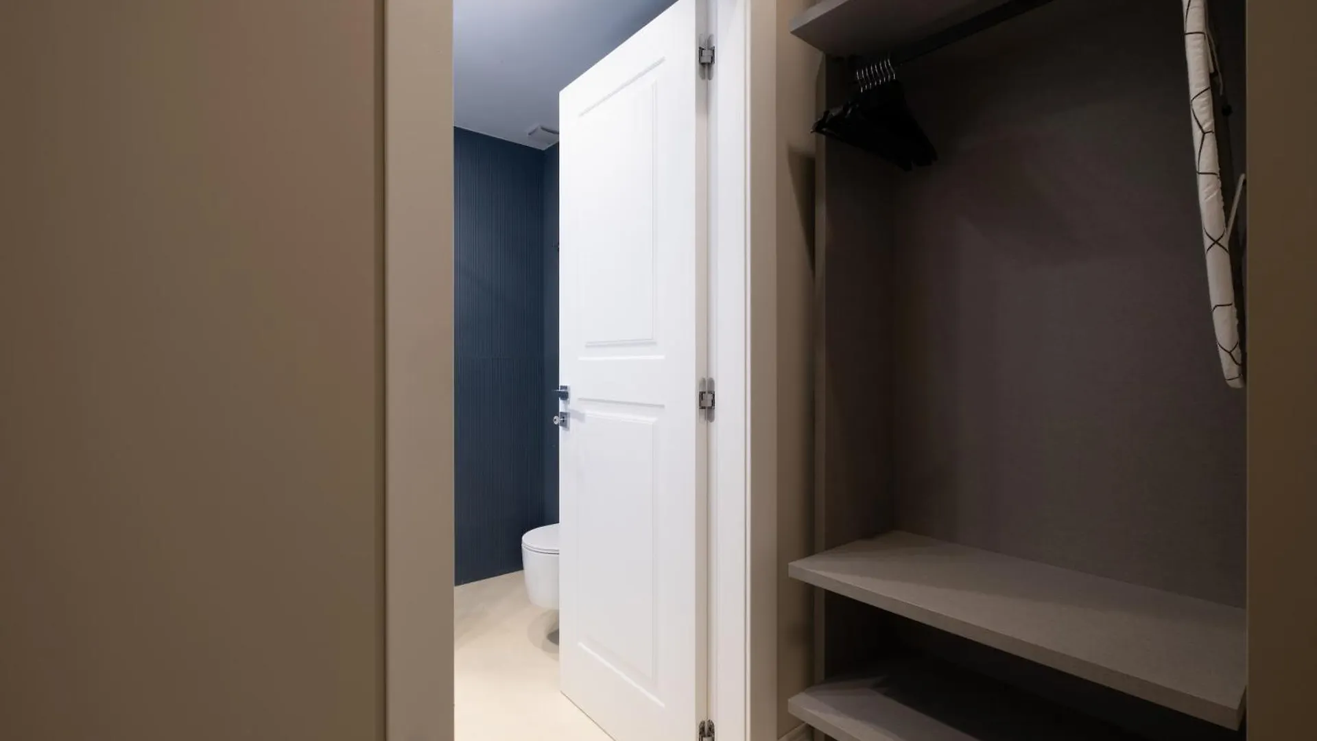 Palazzo Pisani - Bari Apartment 0*,
