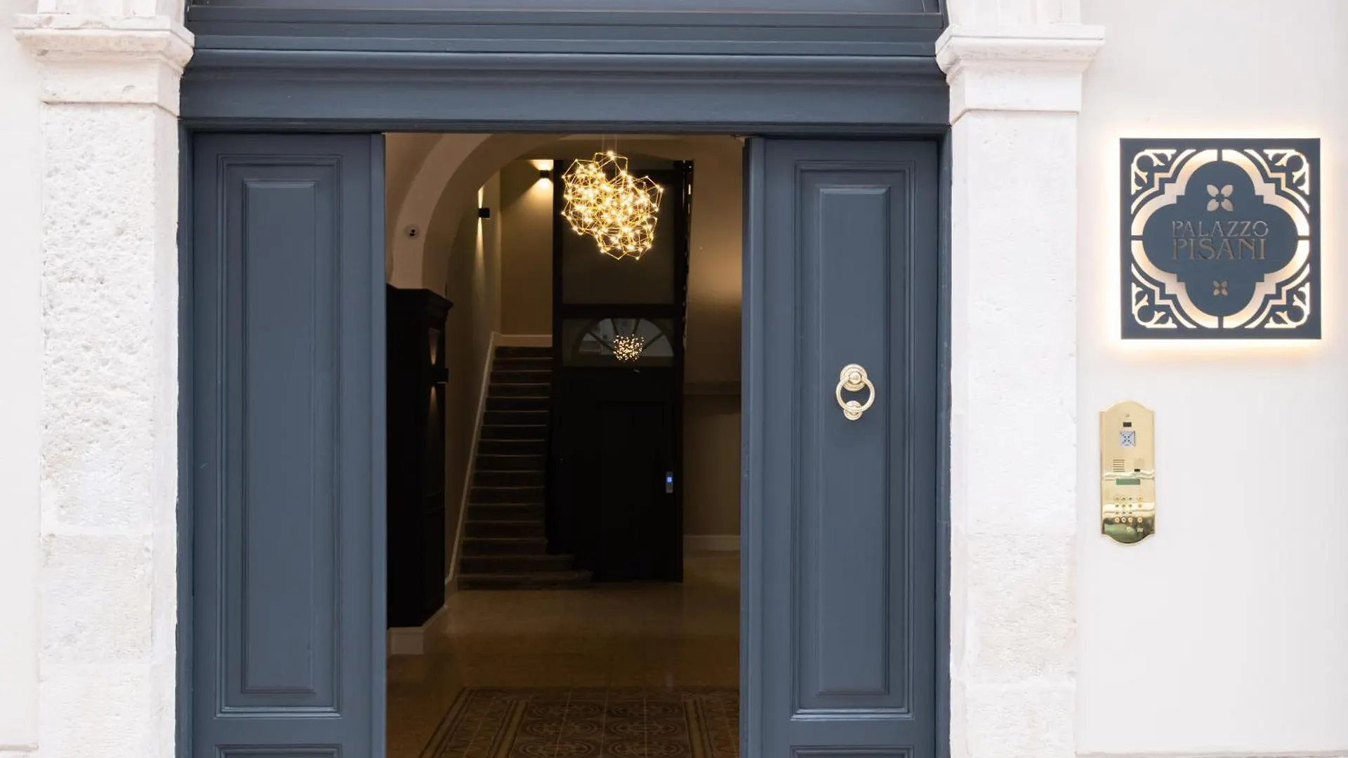 Palazzo Pisani - Bari Apartment