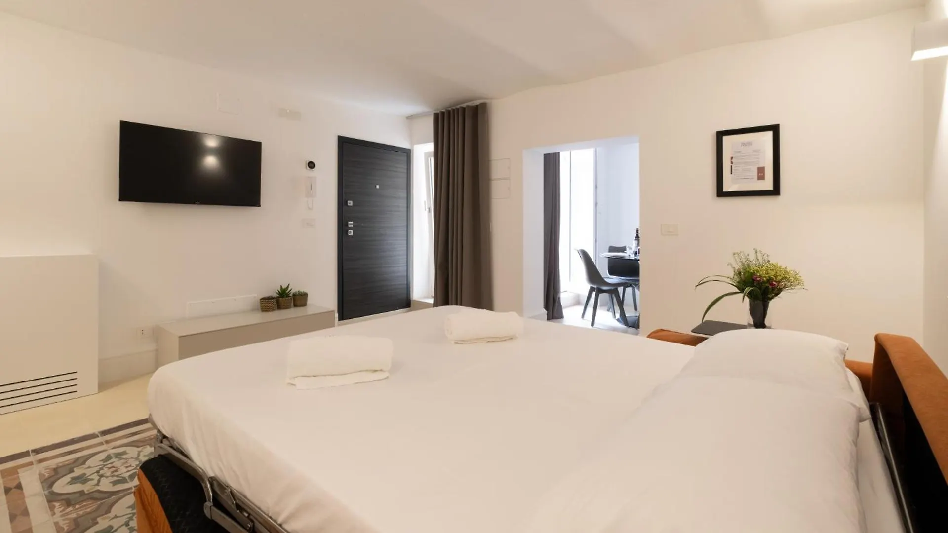 Palazzo Pisani - Bari Apartment