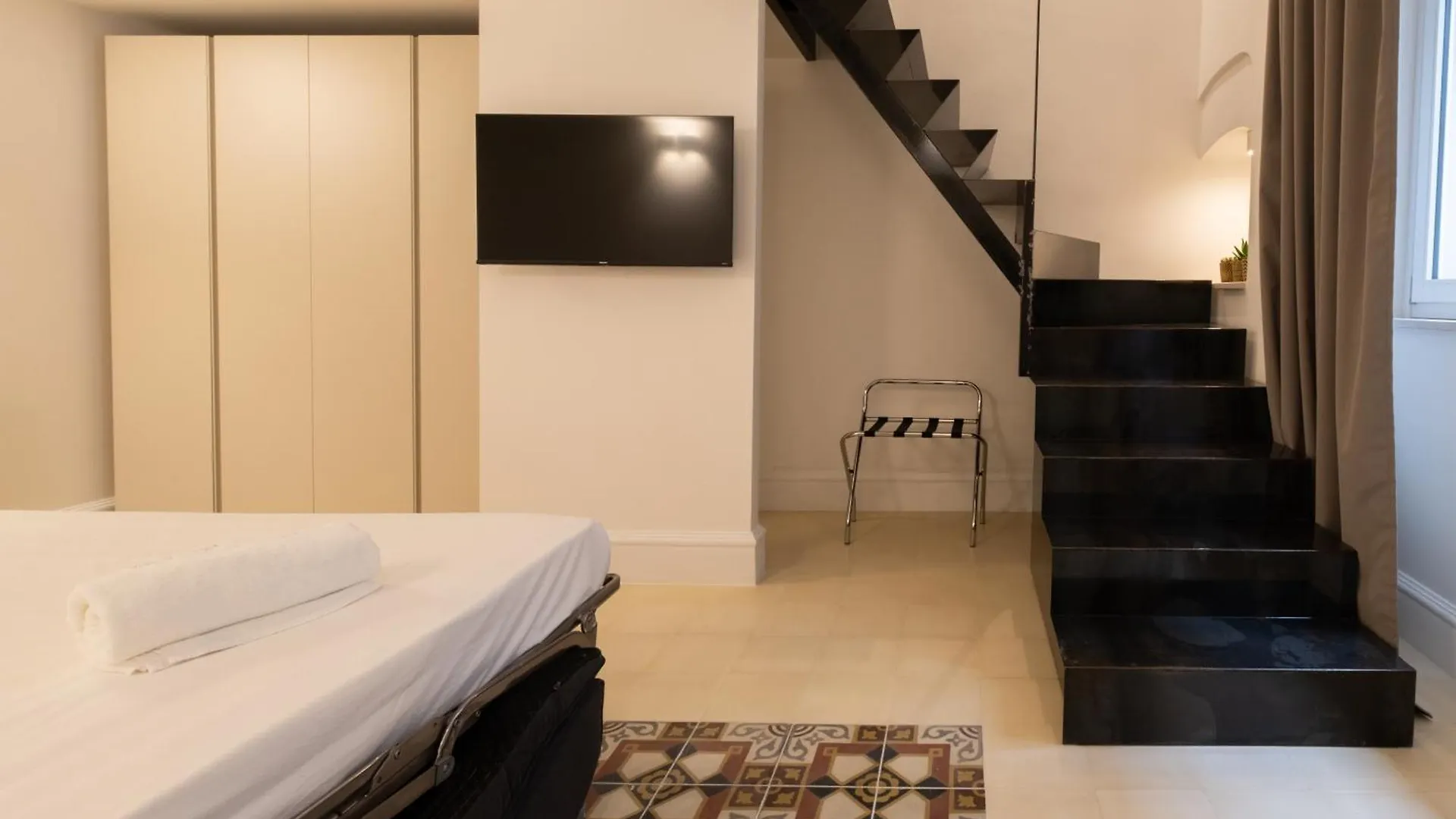 Palazzo Pisani - Bari Apartment 0*,