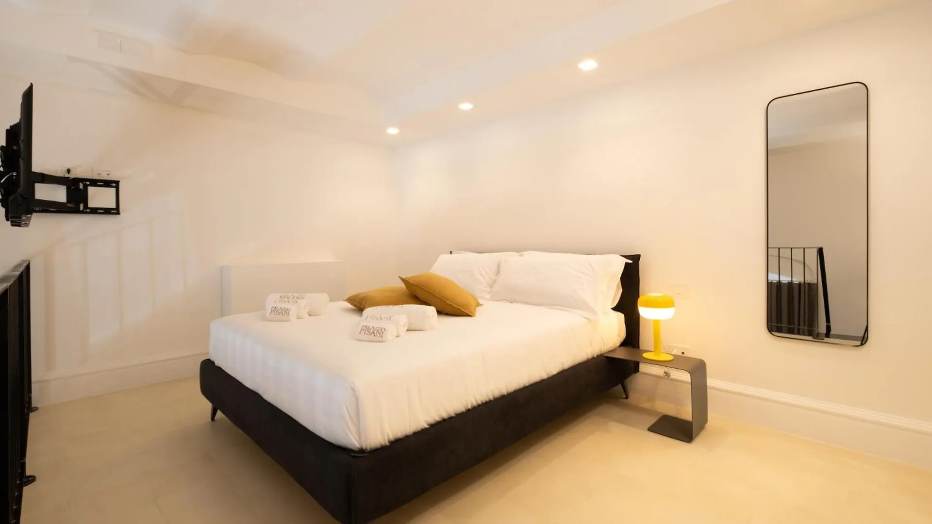 Palazzo Pisani - Bari Apartment Italia