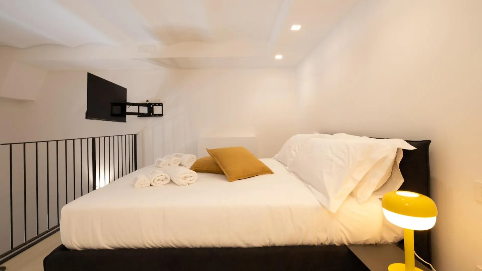 Palazzo Pisani - Bari Apartment