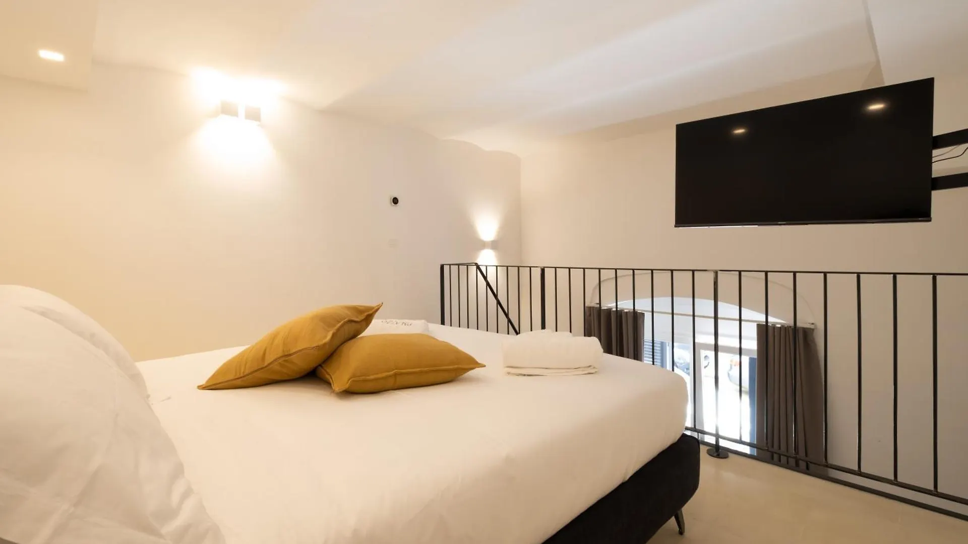 Palazzo Pisani - Bari Apartment