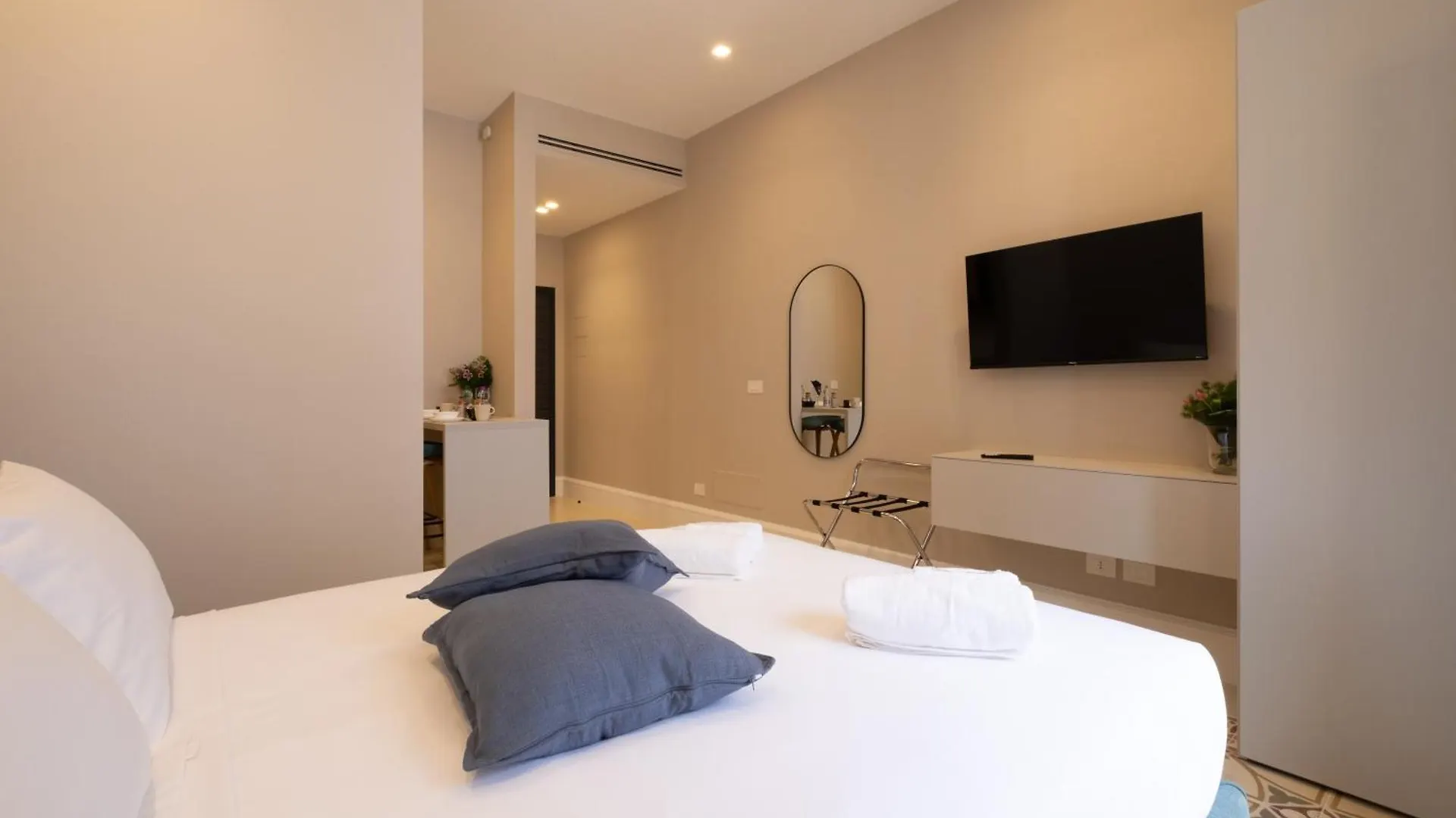 Palazzo Pisani - Bari Apartment Italy