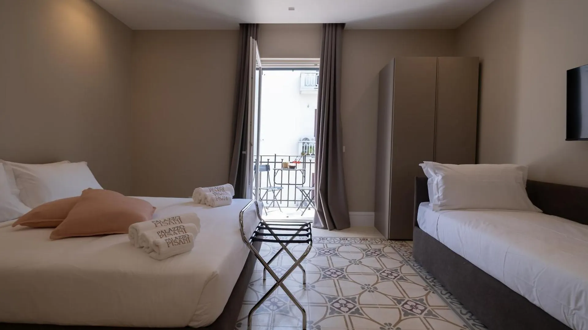 Palazzo Pisani - Bari Apartment Italy