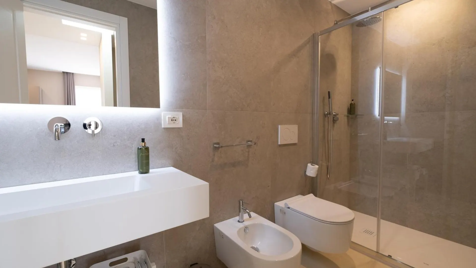 Palazzo Pisani - Bari Apartment 0*,  Italy