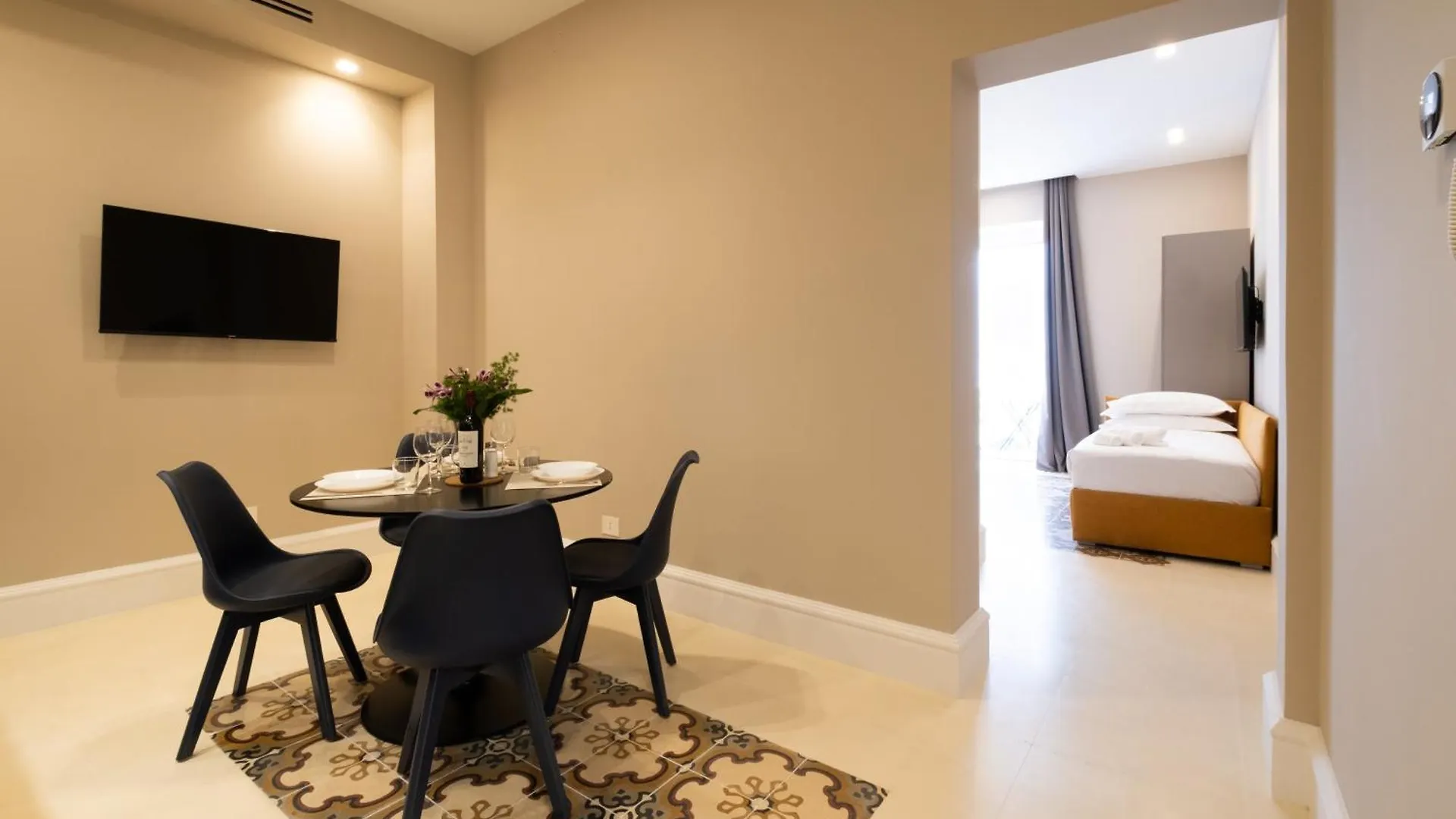 Palazzo Pisani - Bari Apartment