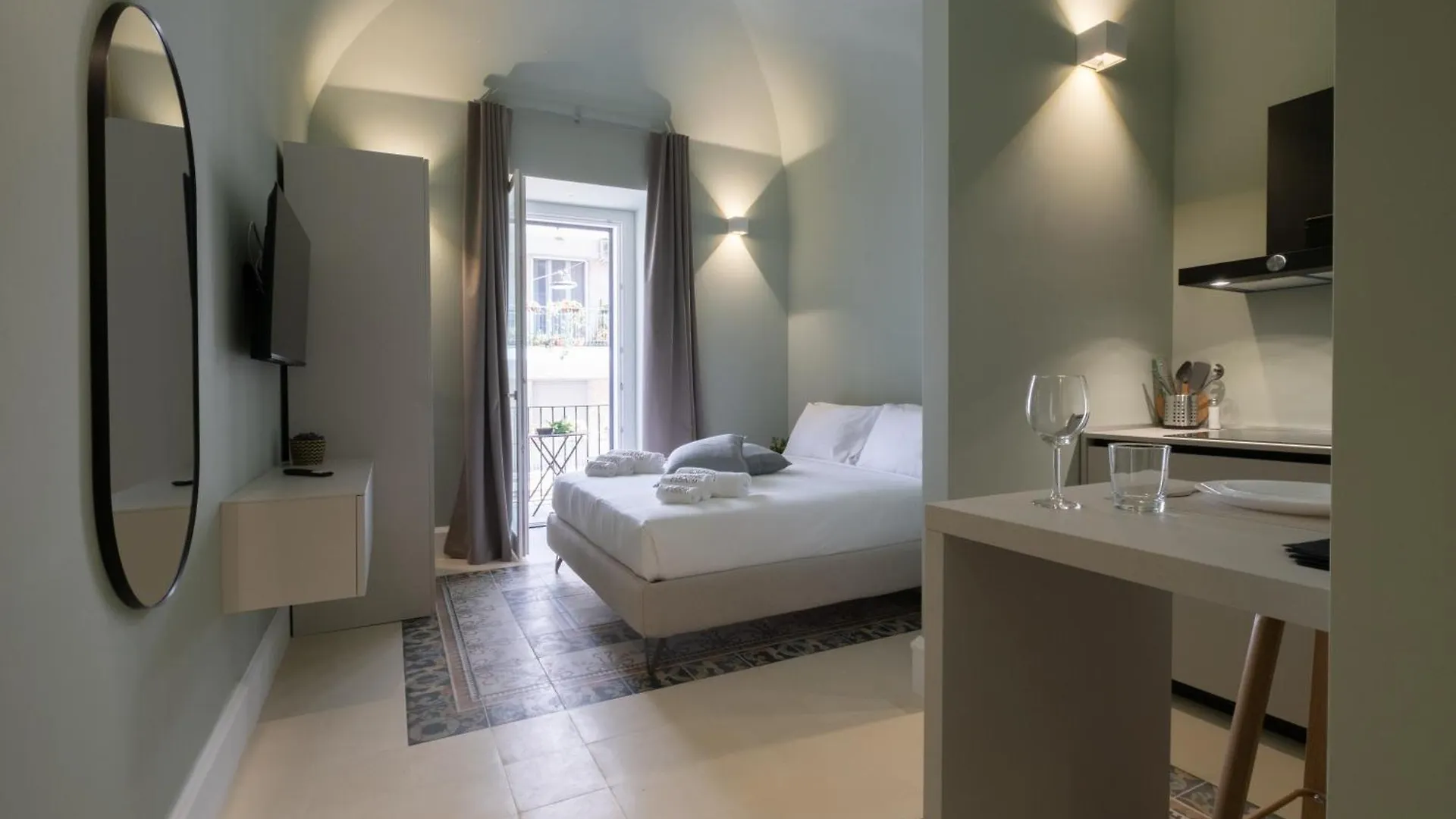 Palazzo Pisani - Bari Apartment