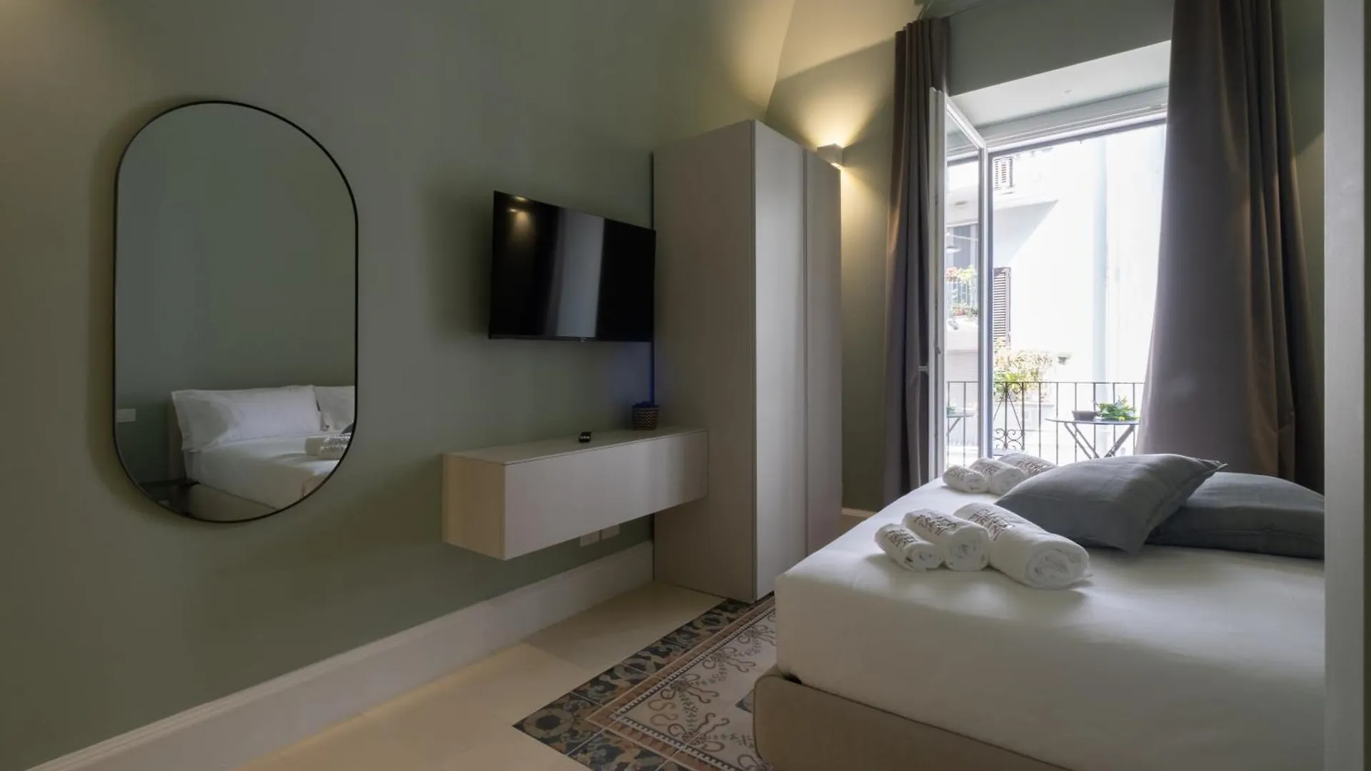 Palazzo Pisani - Bari Apartment